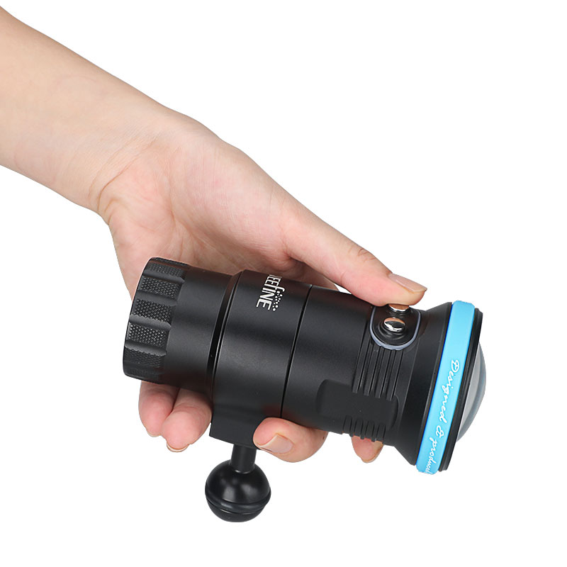 WEEFINE  SolarFlare 4500 WF102 - đánh giá và giá Underwater Flashlight